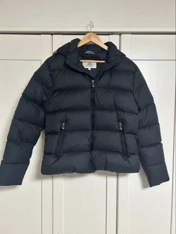 PYRENEX 후드 부착 다운 자켓 블랙