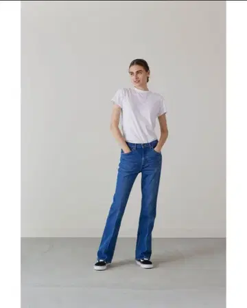 더 신즈온 플레어 데님 사이즈 34