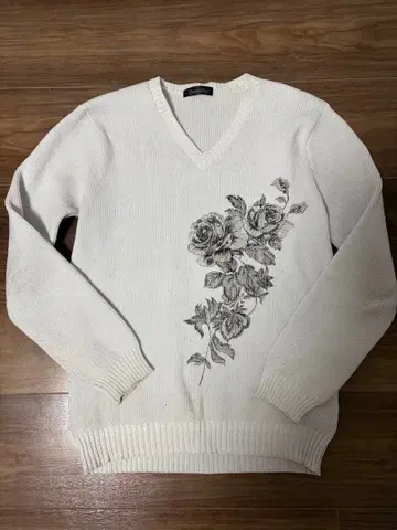 토네이도 마트 니트