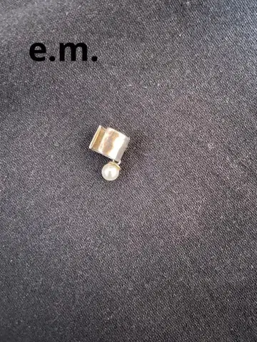 e.m 이엠 이어커프 펄 실버 silver 귀걸이