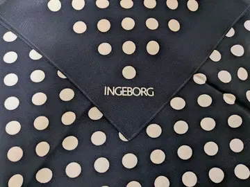 INGEBORG 잉게보그 도트 무늬 대형 스카프