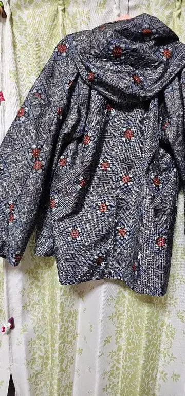 무라키 츠무기 후드 부착 기하학 패턴 기모노