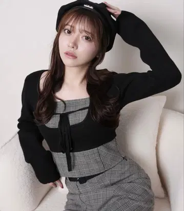 [ 미사용 새상품, 택 포함 ] 립 서비스 코르셋 체크 상의 블랙