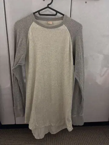 더 플랫 헤드 긴팔 티셔츠 40