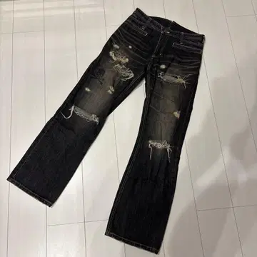 roen 로엔 데미지 가공 스컬 프린트 데님 팬츠