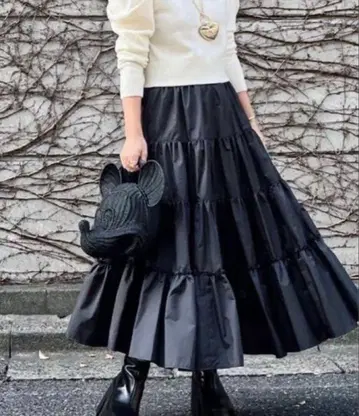 Cygne aki 티어드 롱 스커트 플레어 개더 블랙