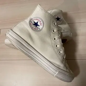 컨버스 올스타 화이트 하이컷 스니커즈 컨버스