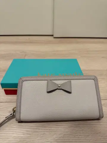[ 새상품급 ] kate spade 그레이 리본 장지갑