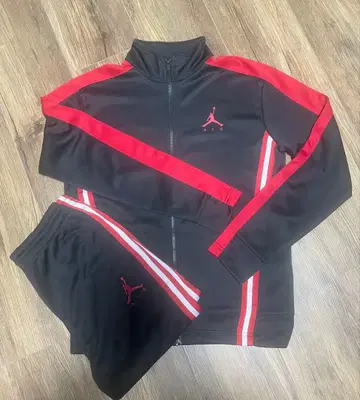 Jordan 저리 세트 레드