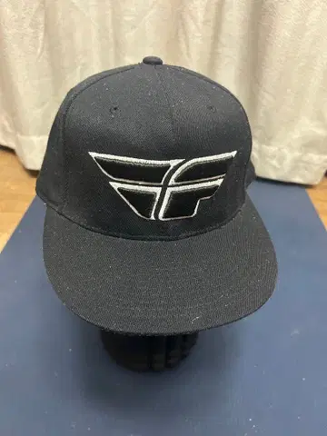 FLY racing 블랙 피티드 캡 6 7/8 - 7 1/4