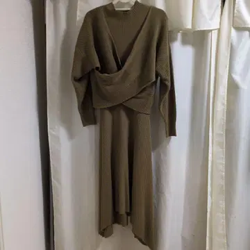 카키색 리브 셋업