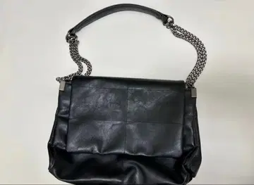 ZARA 블랙 숄더 체인 백