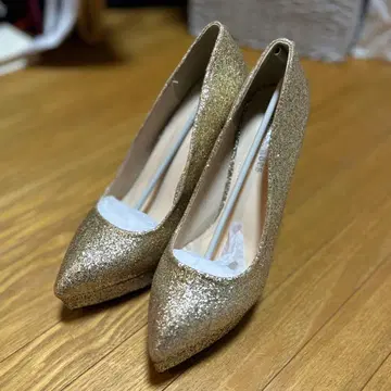 골드 글리터 스틸레토 하이힐