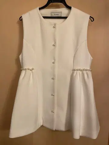 펄 버튼 페플럼 베스트 화이트 fitmore