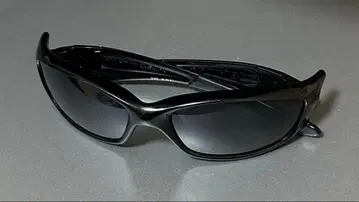 oakley straight jacket