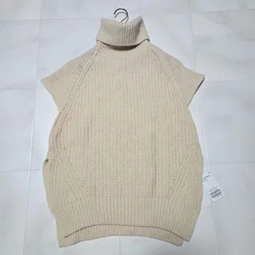 [ 택 포함 ] TICCA 울 터틀넥 니트 베스트 아이보리