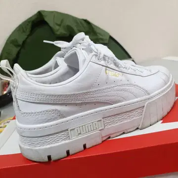 PUMA 플랫폼 스니커즈 화이트