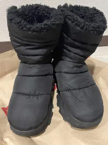 ZARA 페이크 보아 플랫 퀼팅 부츠 36 블랙