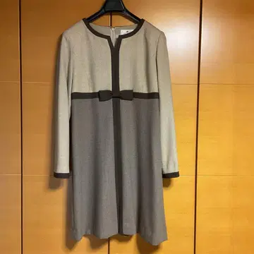 엠즈 그레이시 무릎 기장 원피스 베이지 그레이 브라운 새상품급 익명 배송