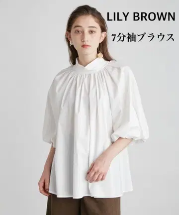 릴리 브라운 7부 소매 벌룬 슬리브 블라우스