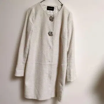 저스길리티 트위드 코트 브로치 포함 비쥬 노카라