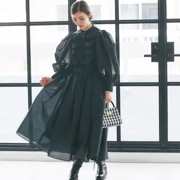 세븐틴 오간자 블랙 볼륨 스커트 SEVENTEN XS