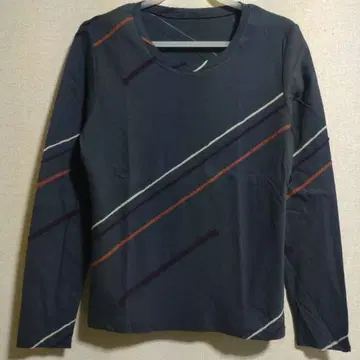 미사용 새상품 코드 자수 디자인 풀오버 티셔츠 일본제