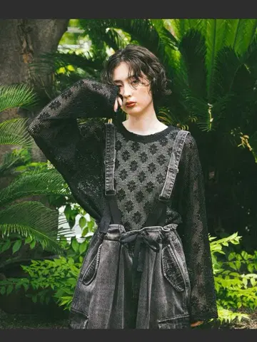 블랙 레이스 자카드 풀오버 niko and