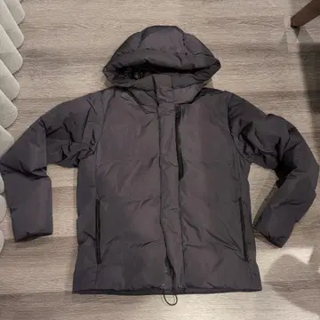 BEAUTY&YOUTH '코마츠 마테레' 다운 자켓 네이비