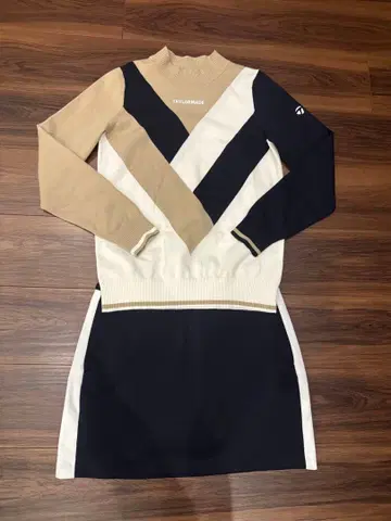 TaylorMade 여성용 스웨터 스커트 세트