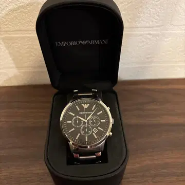 EMPORIO ARMANI 크로노그래프 블랙