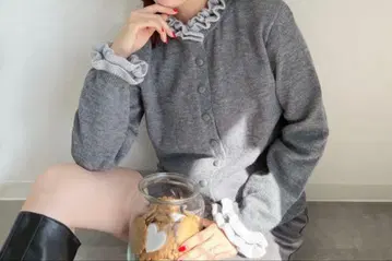 미사용 새상품 글래머러스 가든 프릴 레이어드 디자인 가디건