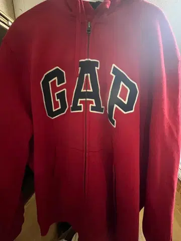 GAP 빨간색 후드 부착 후드티