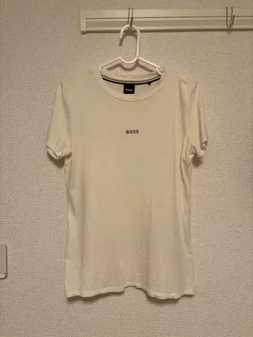 BOSS 반팔 T셔츠 화이트