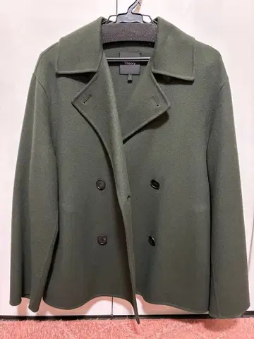 띠어리 피 코트 그린