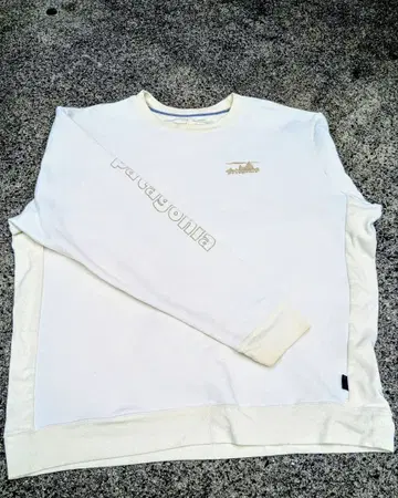 patagonia 맨투맨 아이보리 XL
