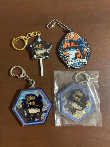 JOJO WORLD 아크릴 키링 쿠죠 죠타로 묶음 판매