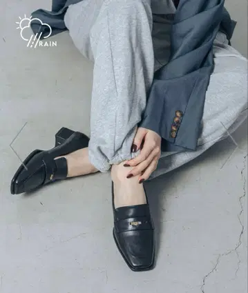 [ 우천 겸용 폭신폭신 ] 스퀘어 3.5cm 코인 로퍼 블랙