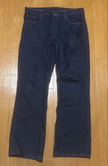 ZARA 스트레이트 핏 청바지