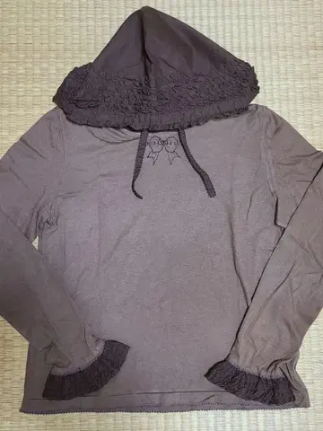 핑크하우스 2019 로운의 후드 부착 티셔츠