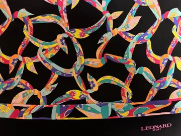 44 레오나르 스포츠 튜닉