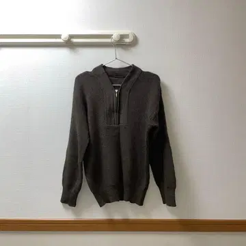 80년대 빈티지 V넥 쿼터 지퍼 밀리터리 스웨터.