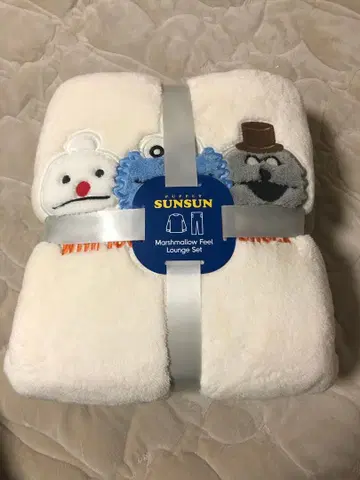 GU 퍼펫 순순 마쉬멜로우 필 라운지 세트 M 사이즈