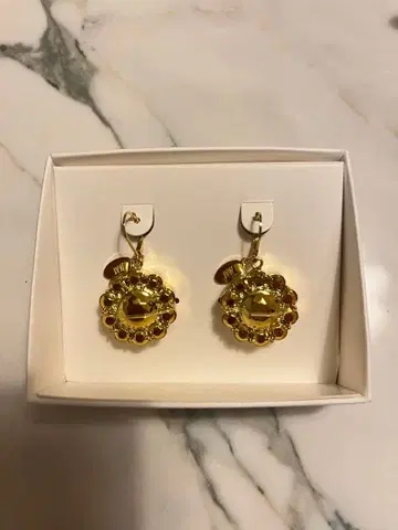 H&M 글렌 마틴스 골드 귀걸이 글렌 마틴스