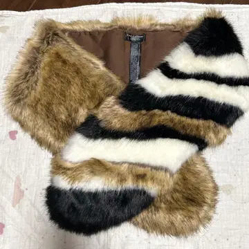 새상품 미사용 ZARA 퍼 스톨 숄