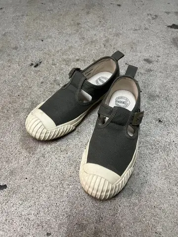 Converse 슬립온 스니커즈