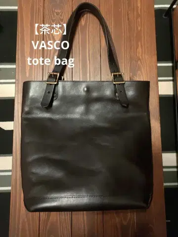 VASCO  차심 세로형 토트백 블랙 가죽 아메카지