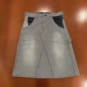 새상품급 미사용 베티 스미스 일본제 체크 무늬 데님 스커트 S 사이즈