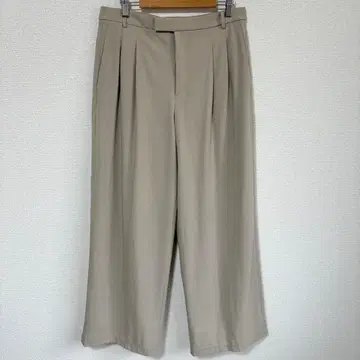 [ 새상품급 ] UNIQLO C 턱 와이드 스트레이트 팬츠 베이지 L