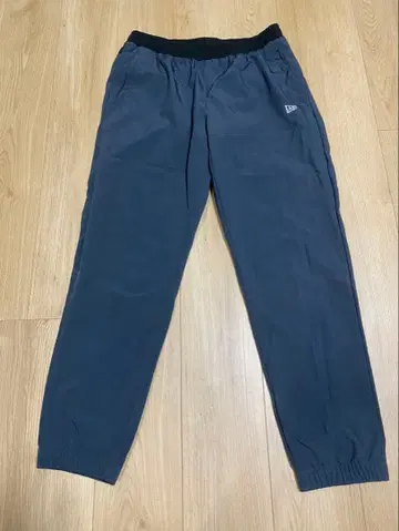 컨디션 최상 NEW ERA 나일론 PA LIGHTSHELL 롱 바지 팬츠